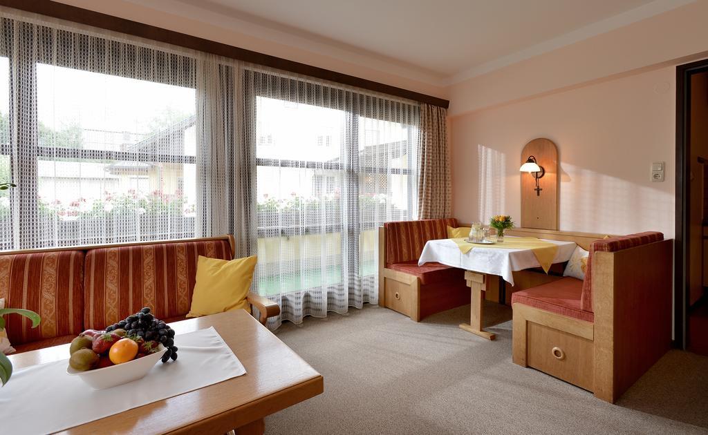 Apartamento Café Rainer Sankt Johann in Tirol Exterior foto