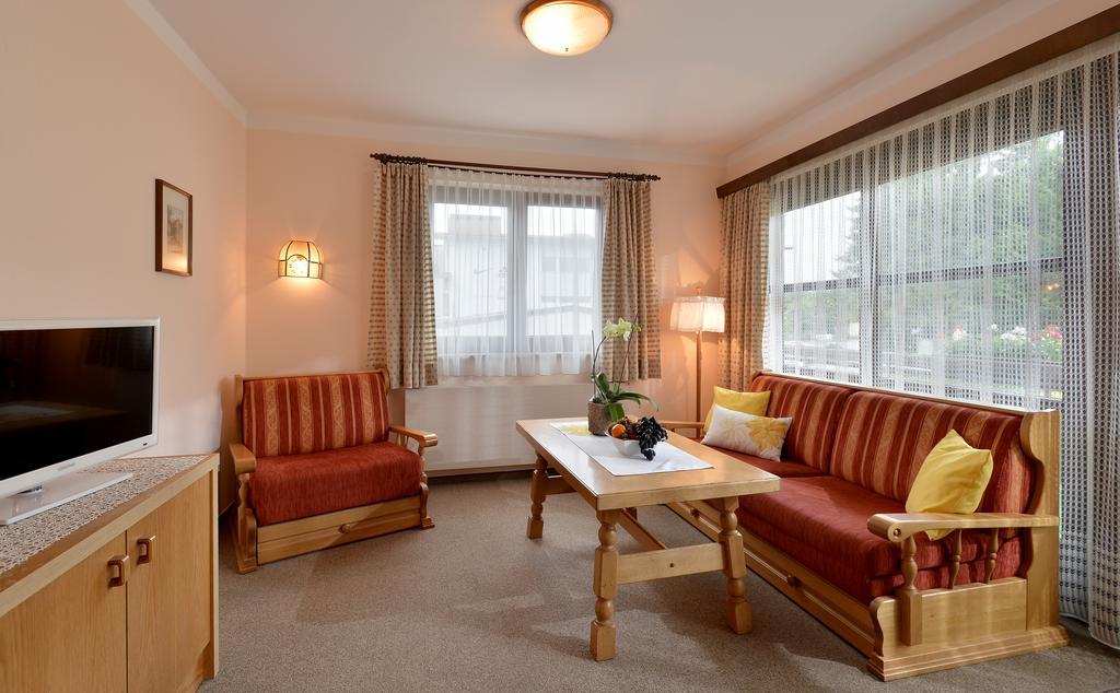 Apartamento Café Rainer Sankt Johann in Tirol Exterior foto