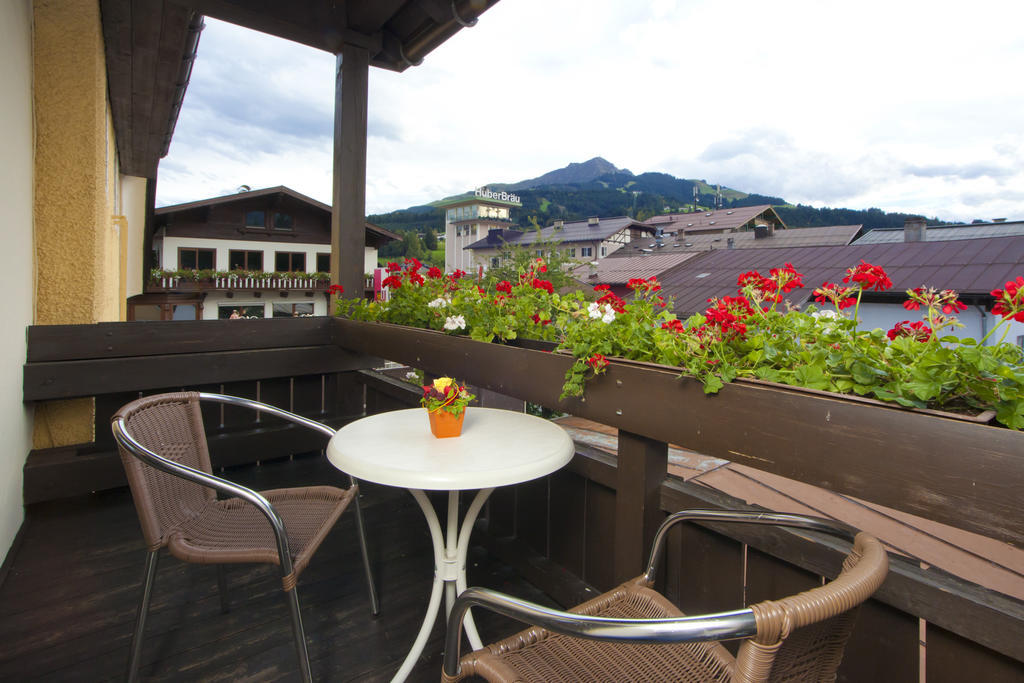 Apartamento Café Rainer Sankt Johann in Tirol Exterior foto