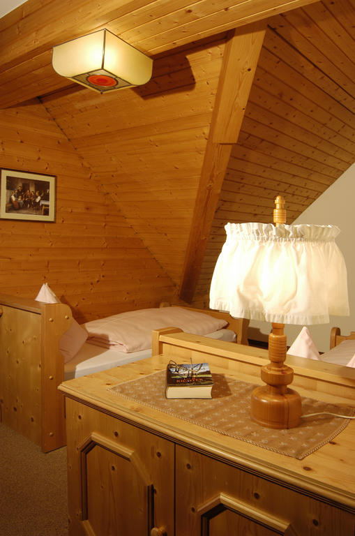 Apartamento Café Rainer Sankt Johann in Tirol Habitación foto