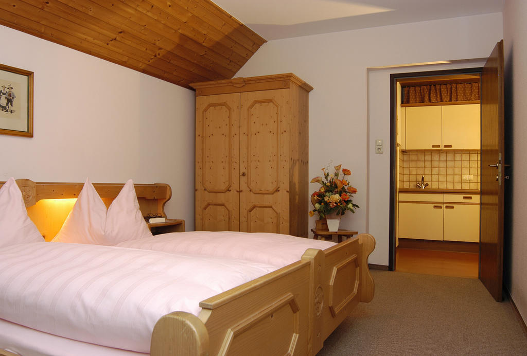 Apartamento Café Rainer Sankt Johann in Tirol Habitación foto